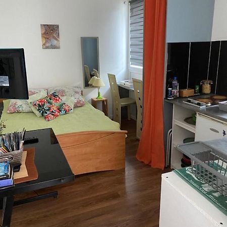 Petit Studio Fonctionnel Independant Сен-Брук Екстериор снимка